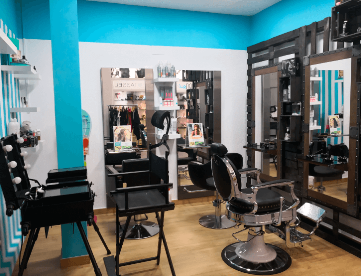 Exposición de peluquería, cosmética y estética en Industrias Oriol